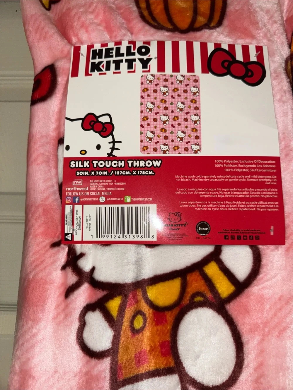 Hello Kitty Harvest Party blanket, 50”x70”